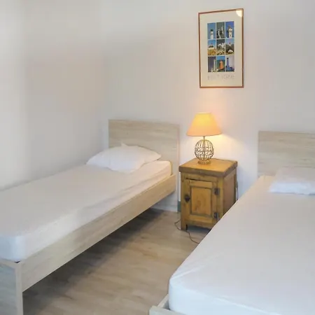 Pet Friendly In Prázdninový dům Montagnac (Herault)