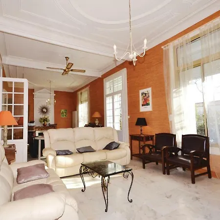 Pet Friendly In * Montagnac (Herault)