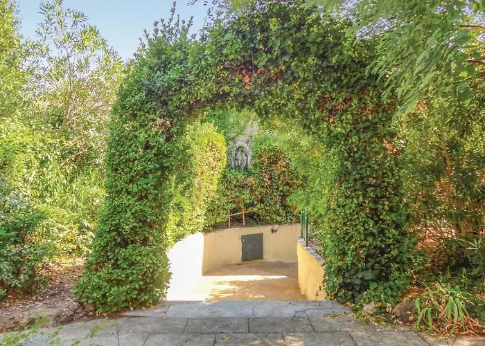 Beautiful In * Montagnac (Herault)